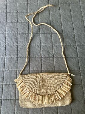 Mar Y Sol Tanya Ruffle Crossbody clutch
